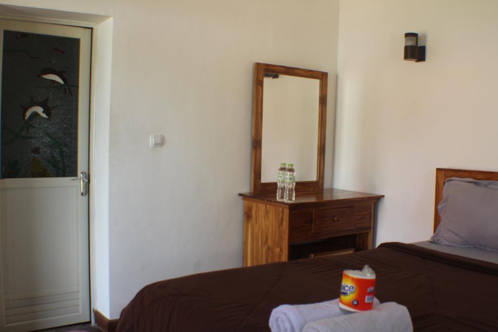 Tri Putri Homestay Kuta  Экстерьер фото